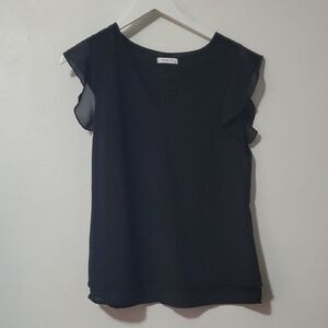 Chic Black Ruffle Sleeve Blouse